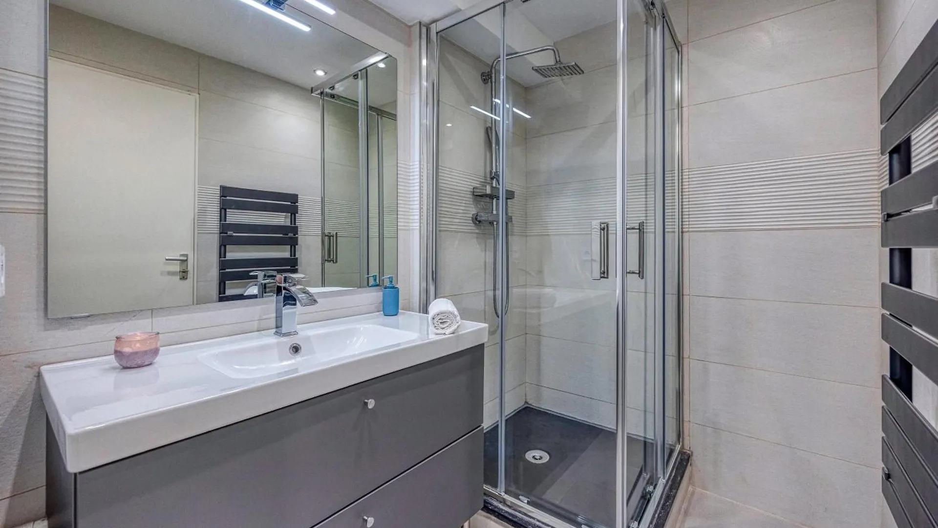 Apartment L'Hotelier - Chu / Bein Sport/Canal + Meylan France